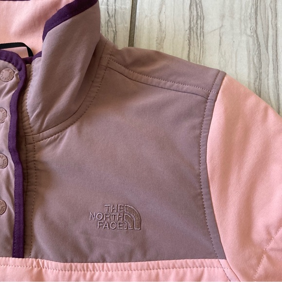 NWOT The North Face insulated pullover - Picture 2 of 5